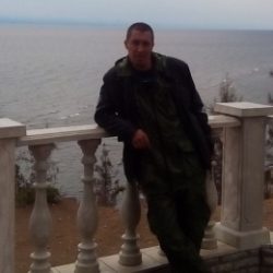 Девственник ищет ухоженную девушку в Костроме для секса